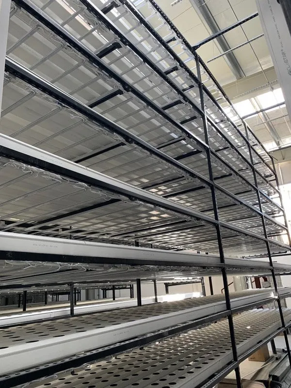 vertical-stacked-trays-nft